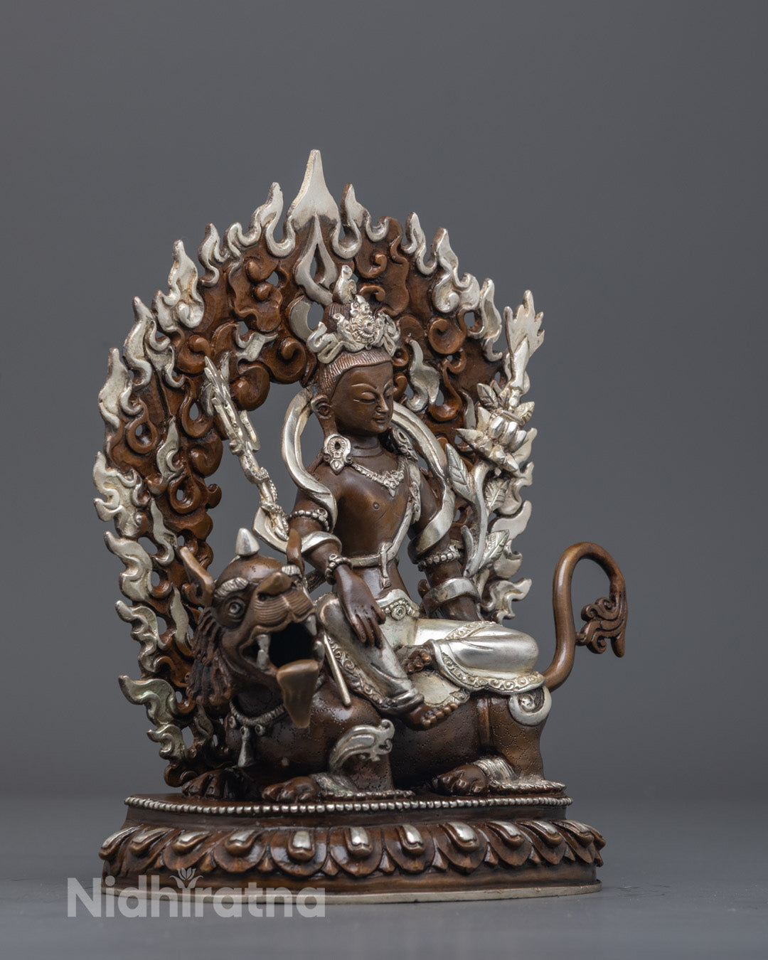 Simhanada Avalokiteshvara Statue | Traditional Tibetan Art