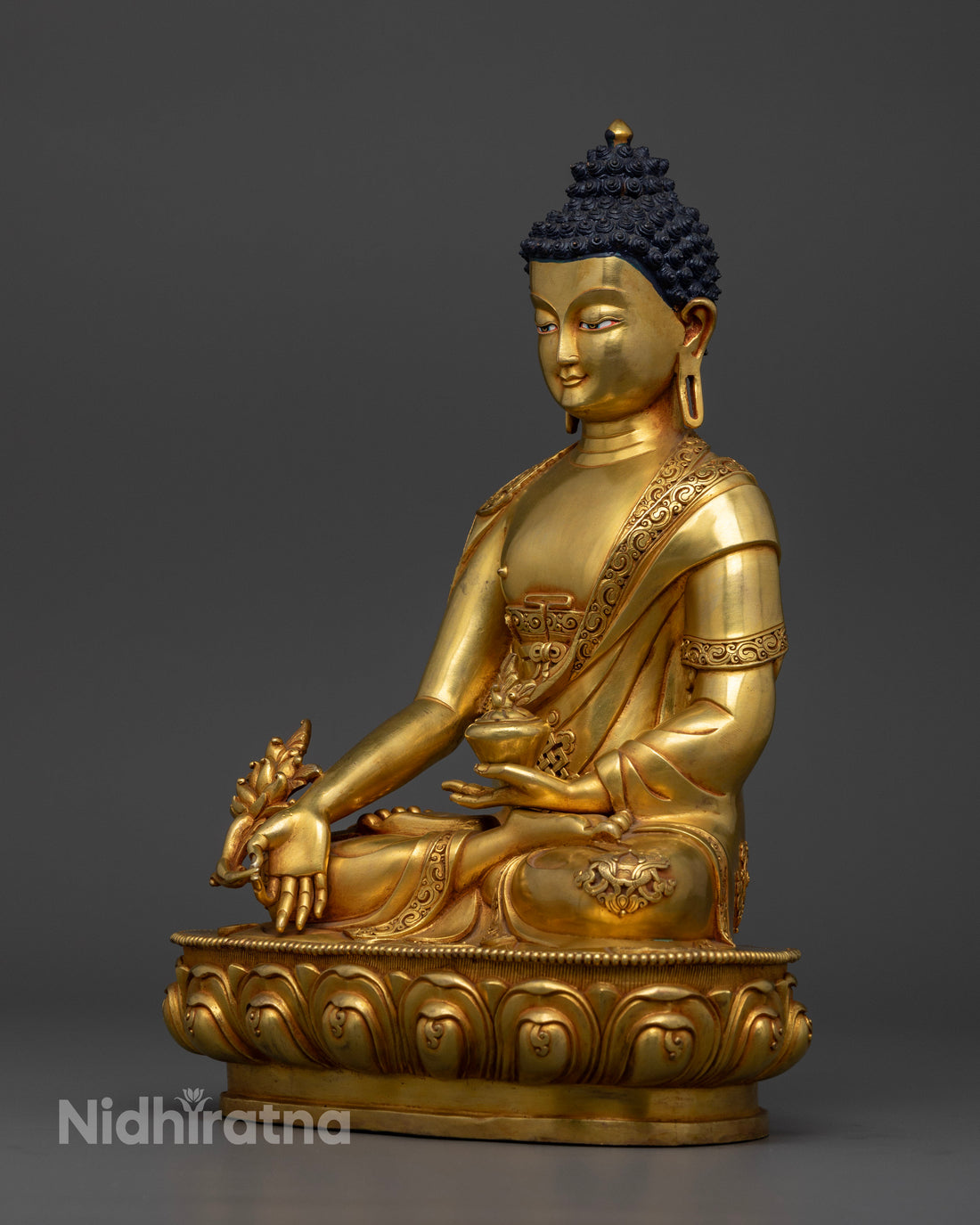 Medicine Buddha Statue: Ideal for Meditation