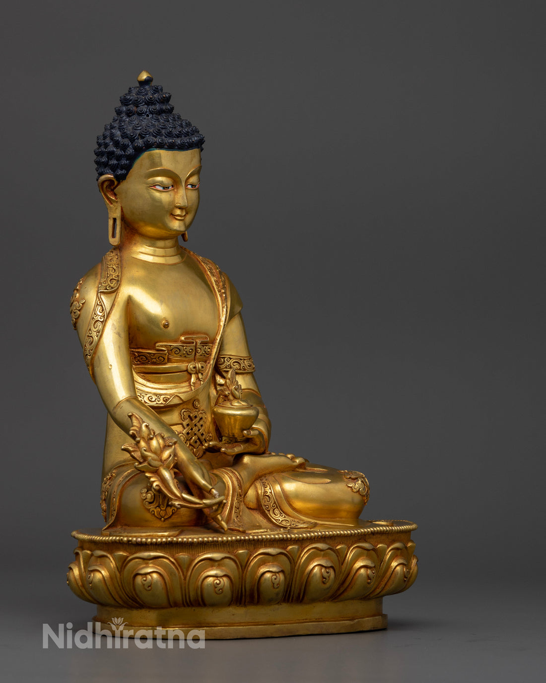 Medicine Buddha Statue: Ideal for Meditation