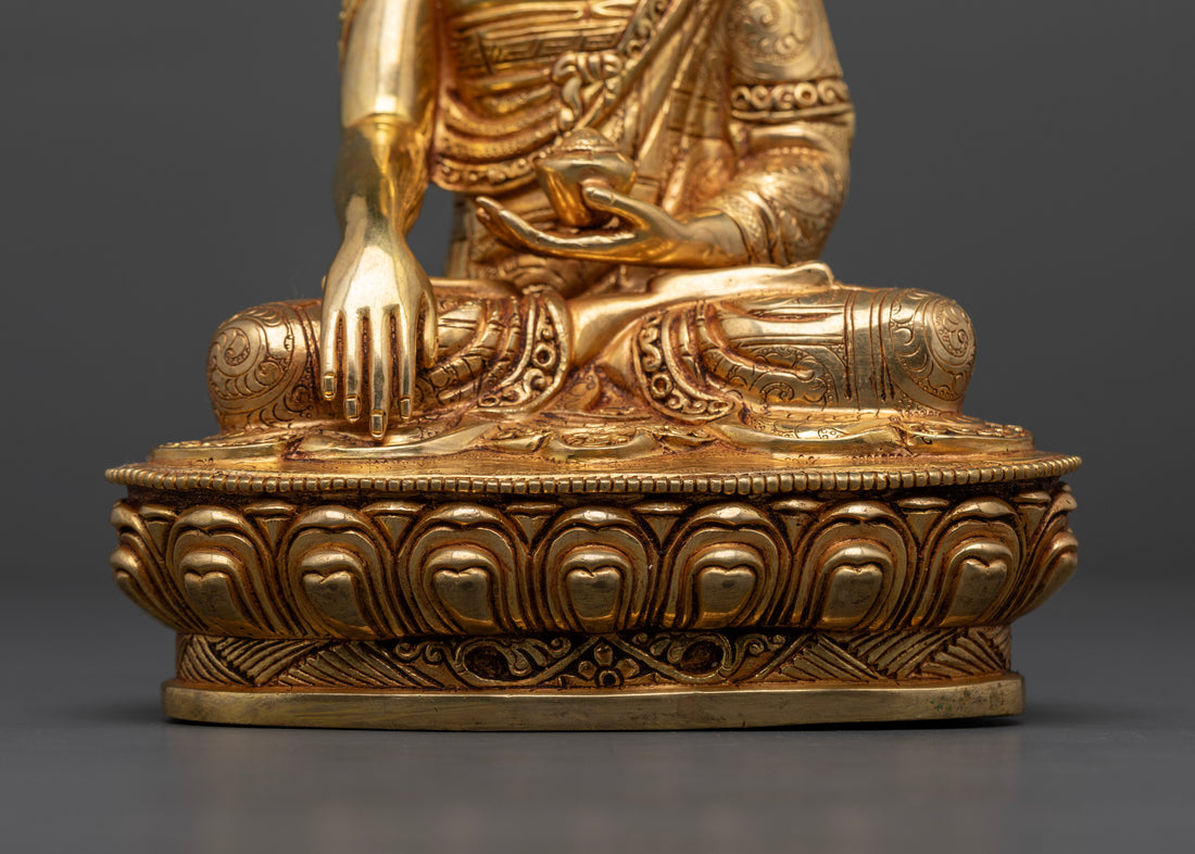 Captivating Buddha Statue: Icon of Calm and Harmony