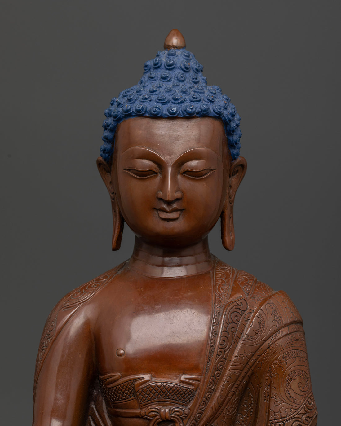 Oxidized Shakyamuni Buddha Statue: Perfect for Buddhist Practice