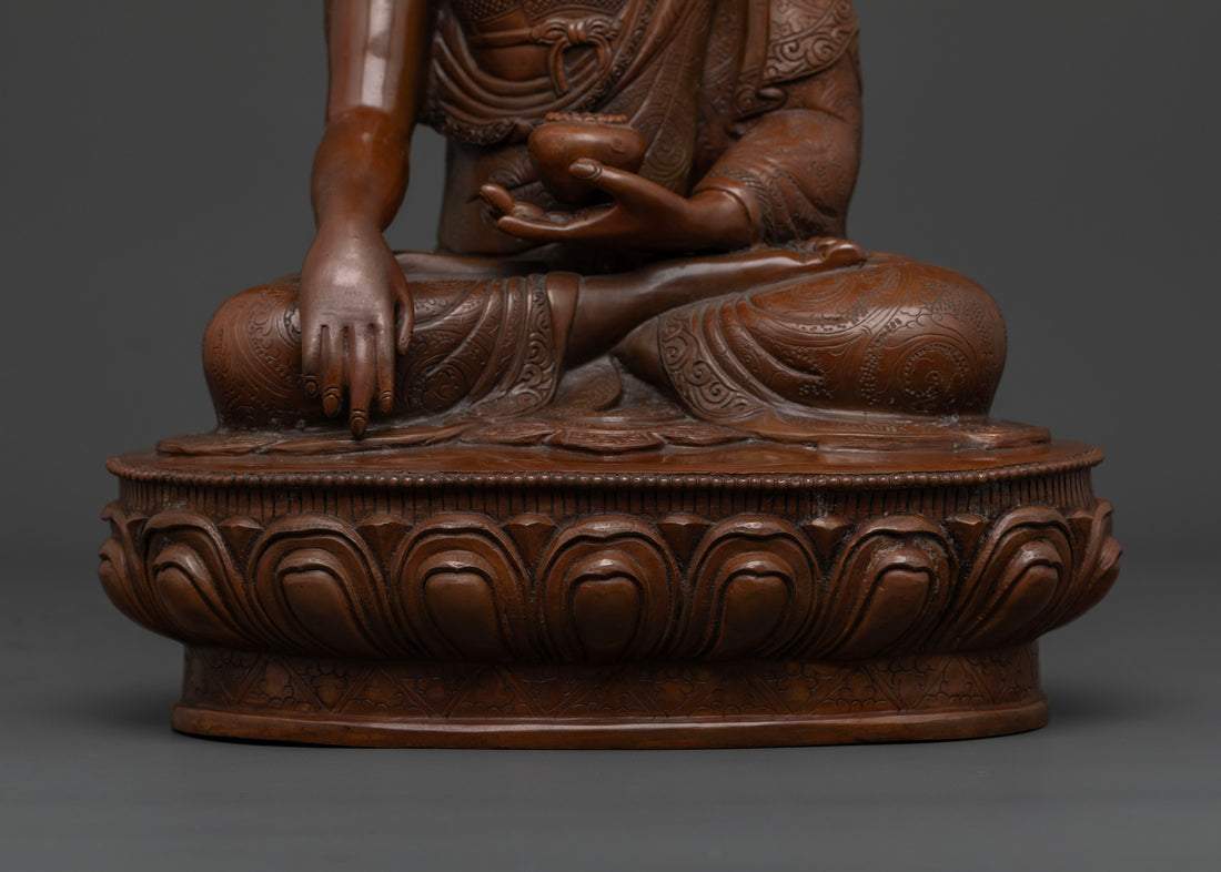 Oxidized Shakyamuni Buddha Statue: Perfect for Buddhist Practice