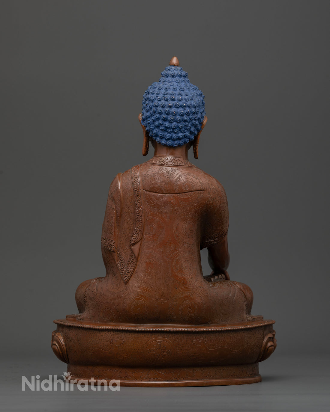 Oxidized Shakyamuni Buddha Statue: Perfect for Buddhist Practice