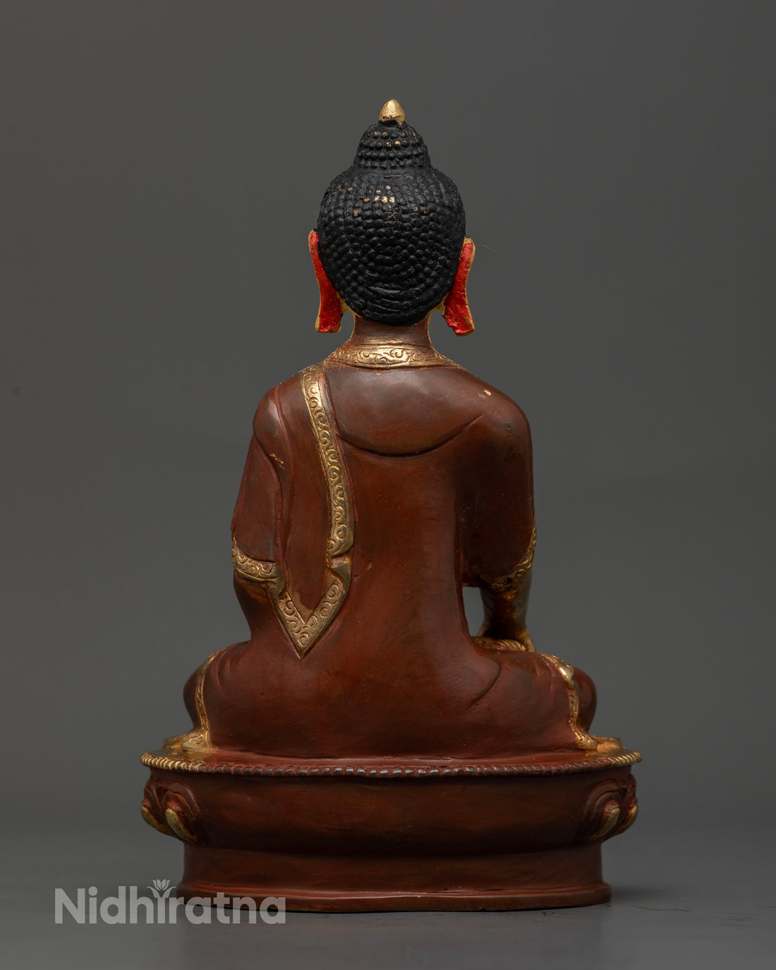 Oxidized Copper Shakyamuni Buddha Statue: Perfect for Altars