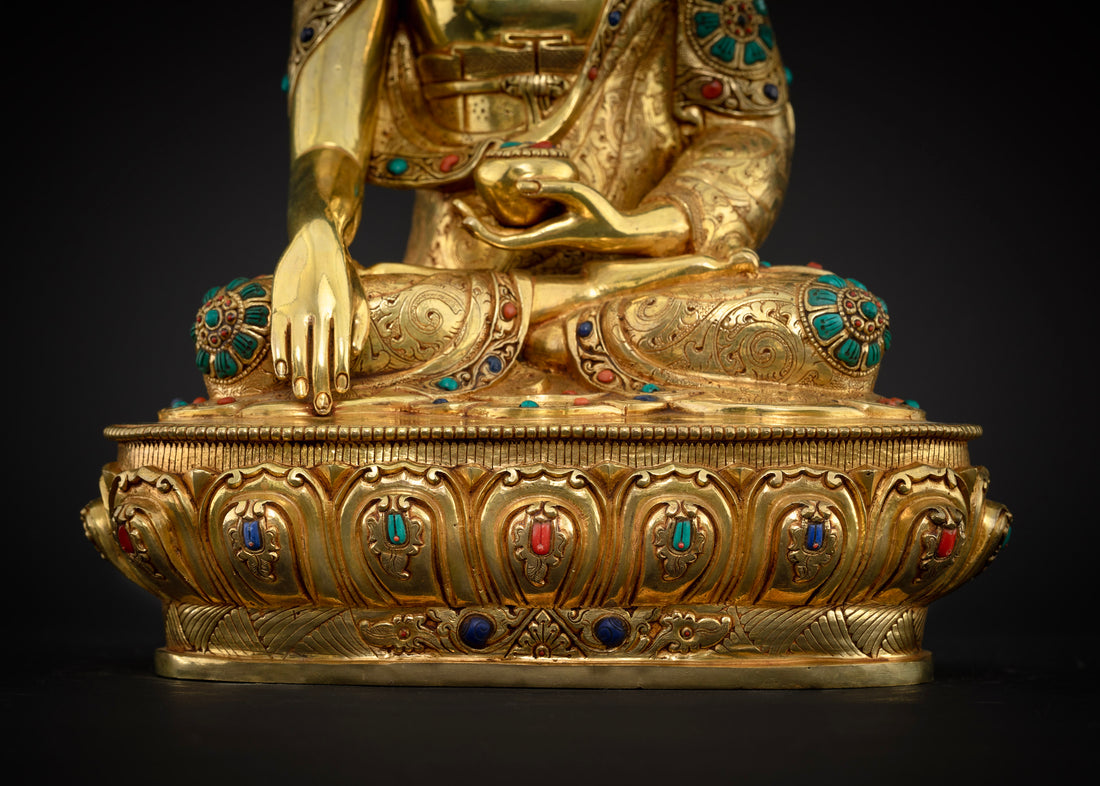 Shakyamuni Buddha Statue in Premium Design : Symbol of Hope