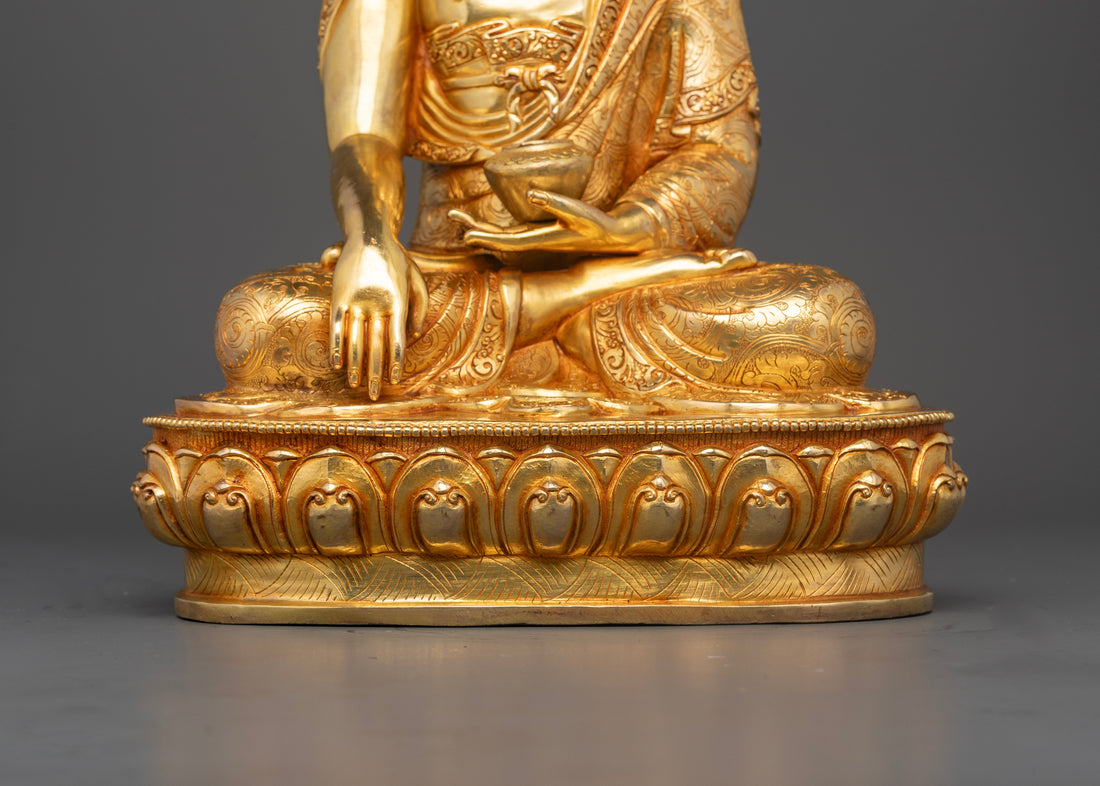 Enlightened Buddha Shakyamuni: Path to Awakening