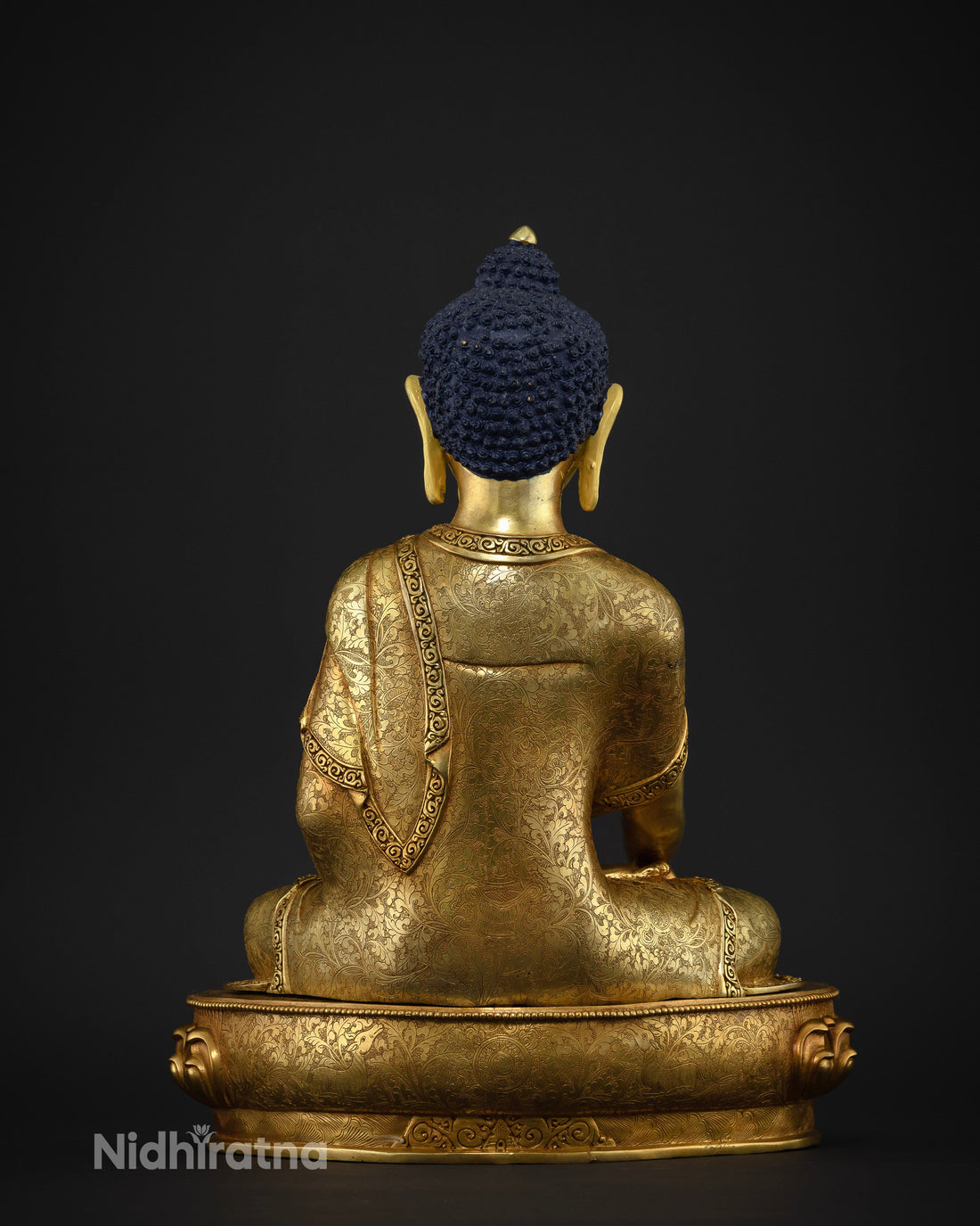 The Peaceful Buddha: Shakyamuni Statues for Contemplation