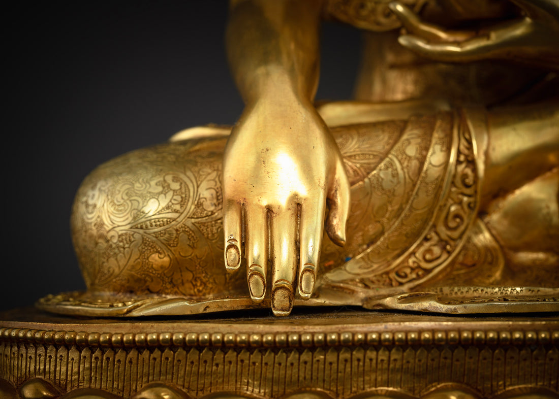 The Peaceful Buddha: Shakyamuni Statues for Contemplation