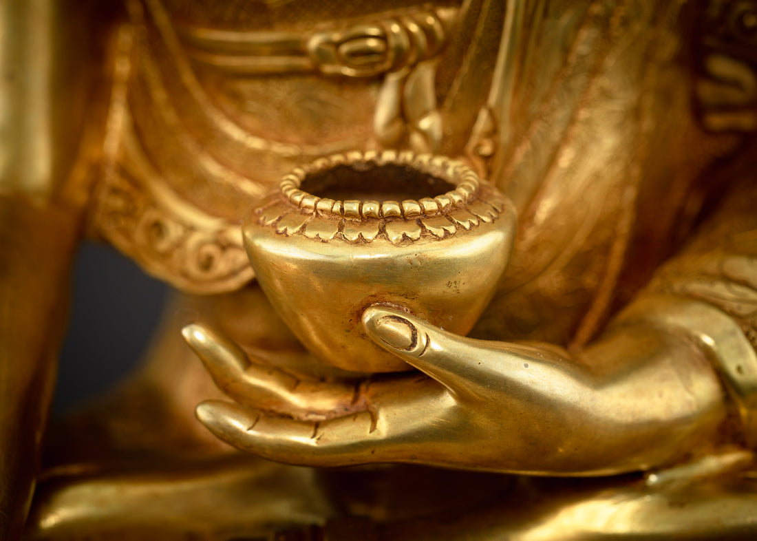 The Peaceful Buddha: Shakyamuni Statues for Contemplation