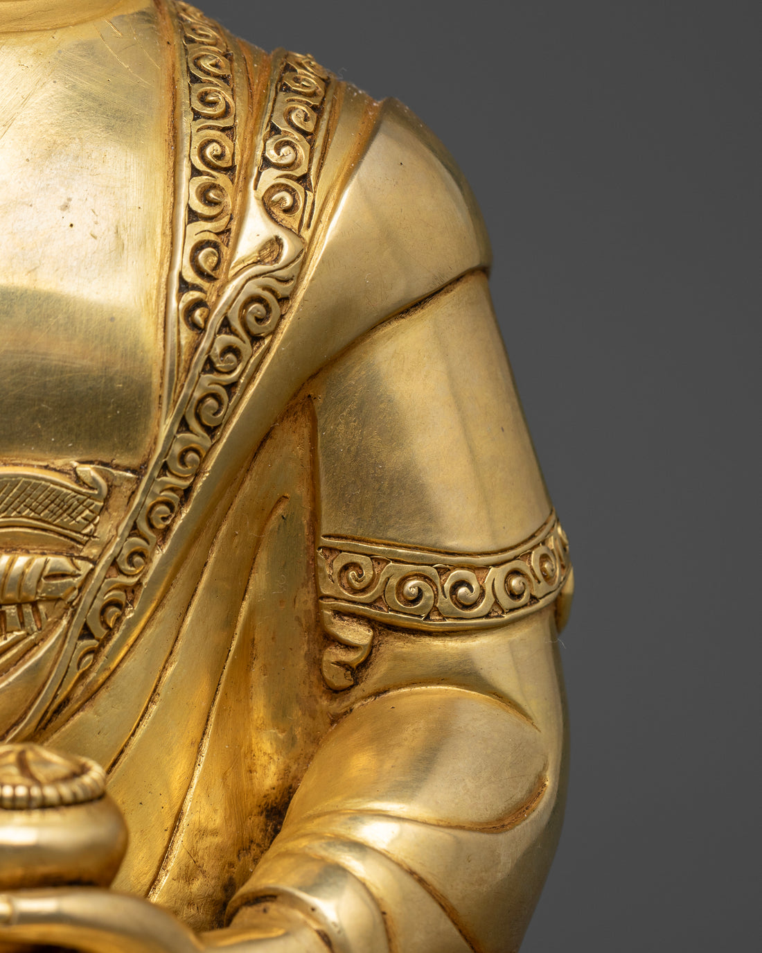 Buddha Shakyamuni Statue | 24K Gold-Coated Icon of Spiritual Awakening