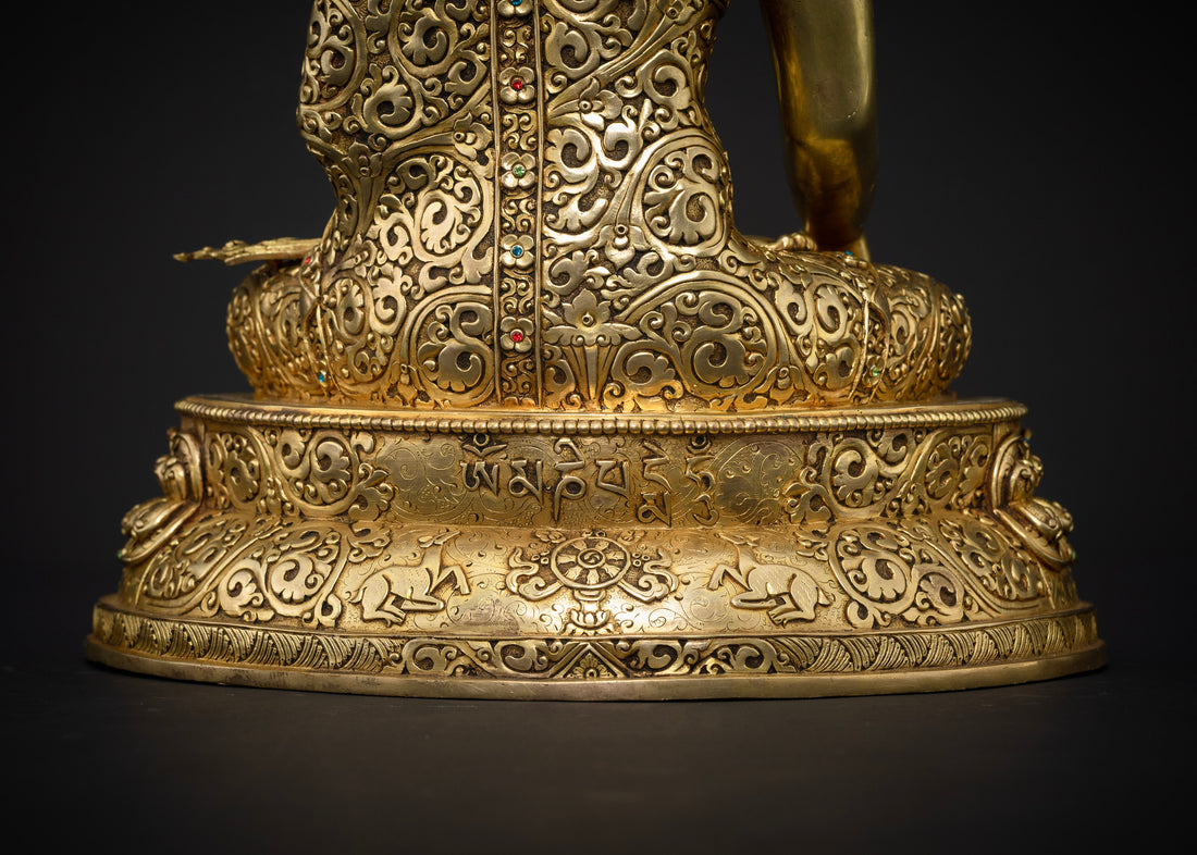 Shakyamuni Buddha Statue: An Iconographic Exploration