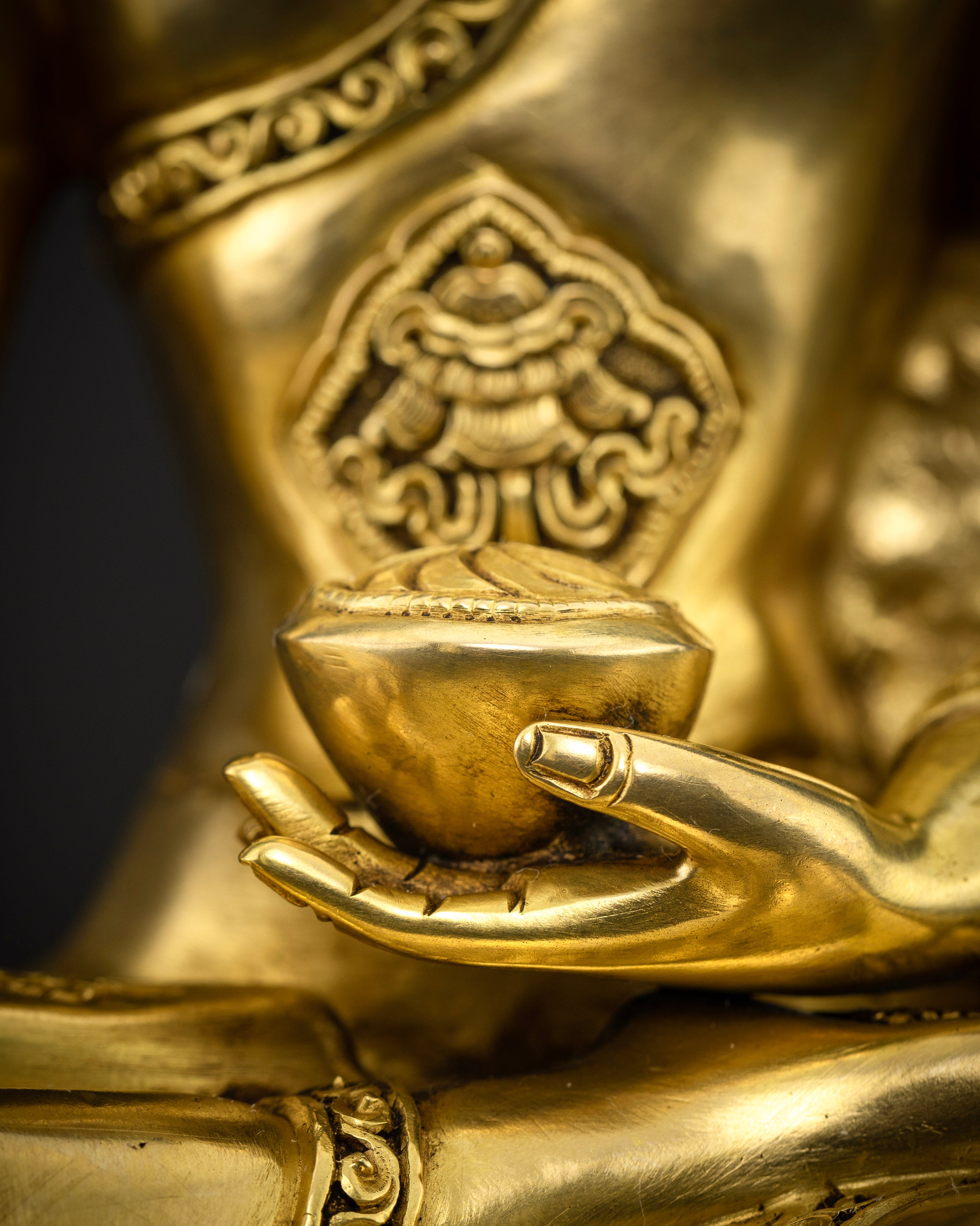 Gautam Buddha Statue : Traditional Shakyamuni Buddha Sculpture