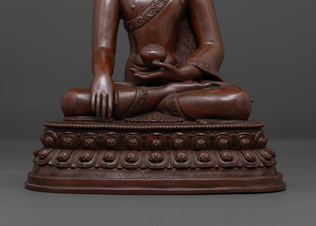 Oxidized Shakyamuni Buddha Statue: Crafted for Spiritual Serenity