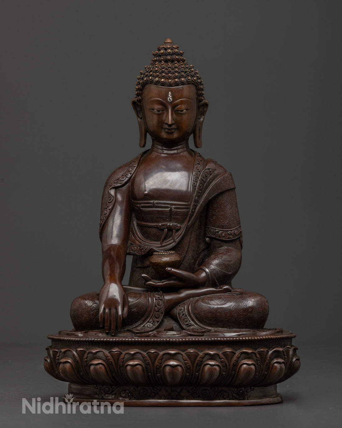 Artistic Oxidized Shakyamuni Buddha Statue With Fine Details