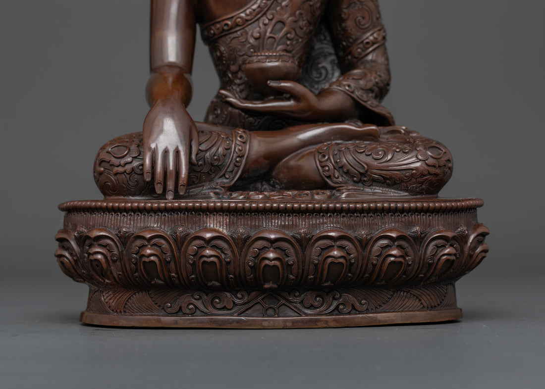 Oxidized Shakyamuni Buddha Statue – A Spiritual Touch for Your Home Decor