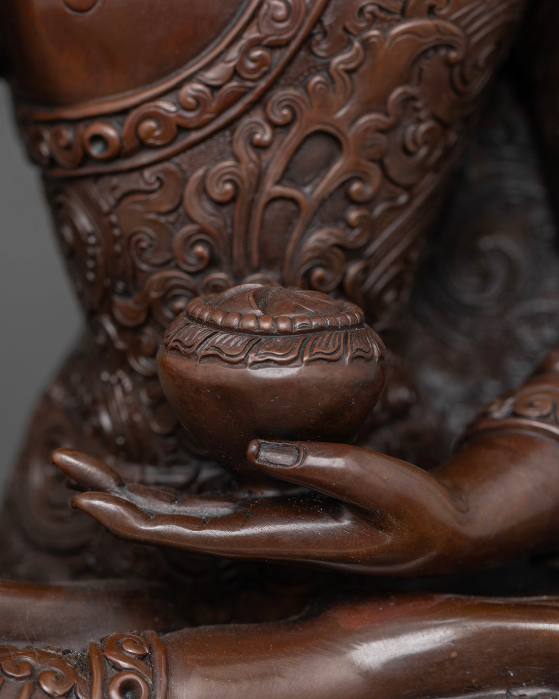 Oxidized Shakyamuni Buddha Statue – A Spiritual Touch for Your Home Decor