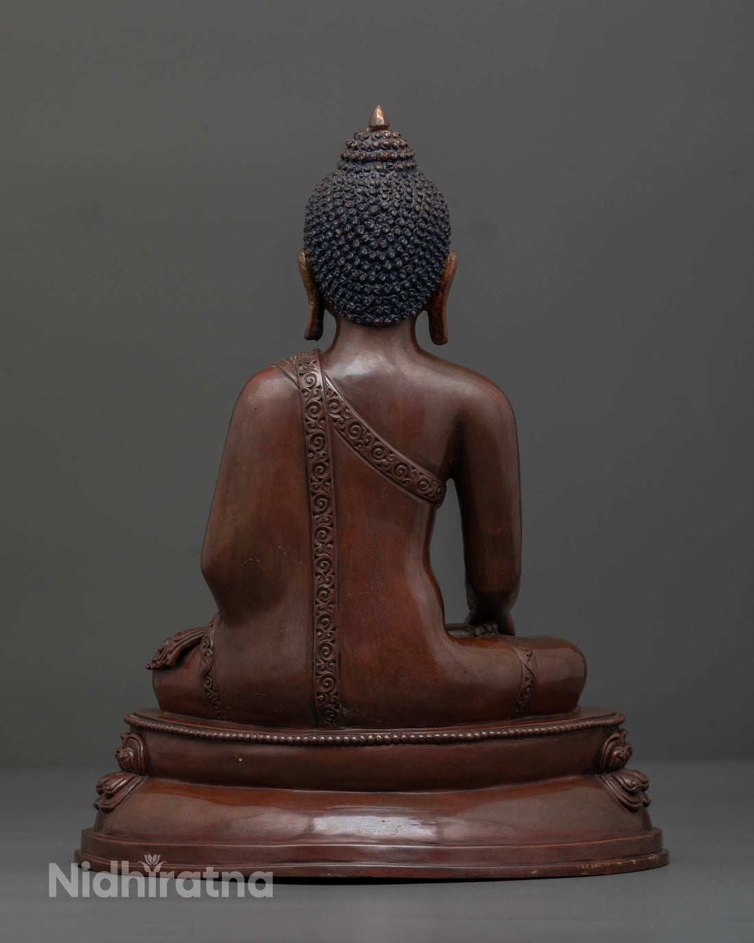 Oxidized Shakyamuni Buddha Statue: Crafted for Spiritual Serenity