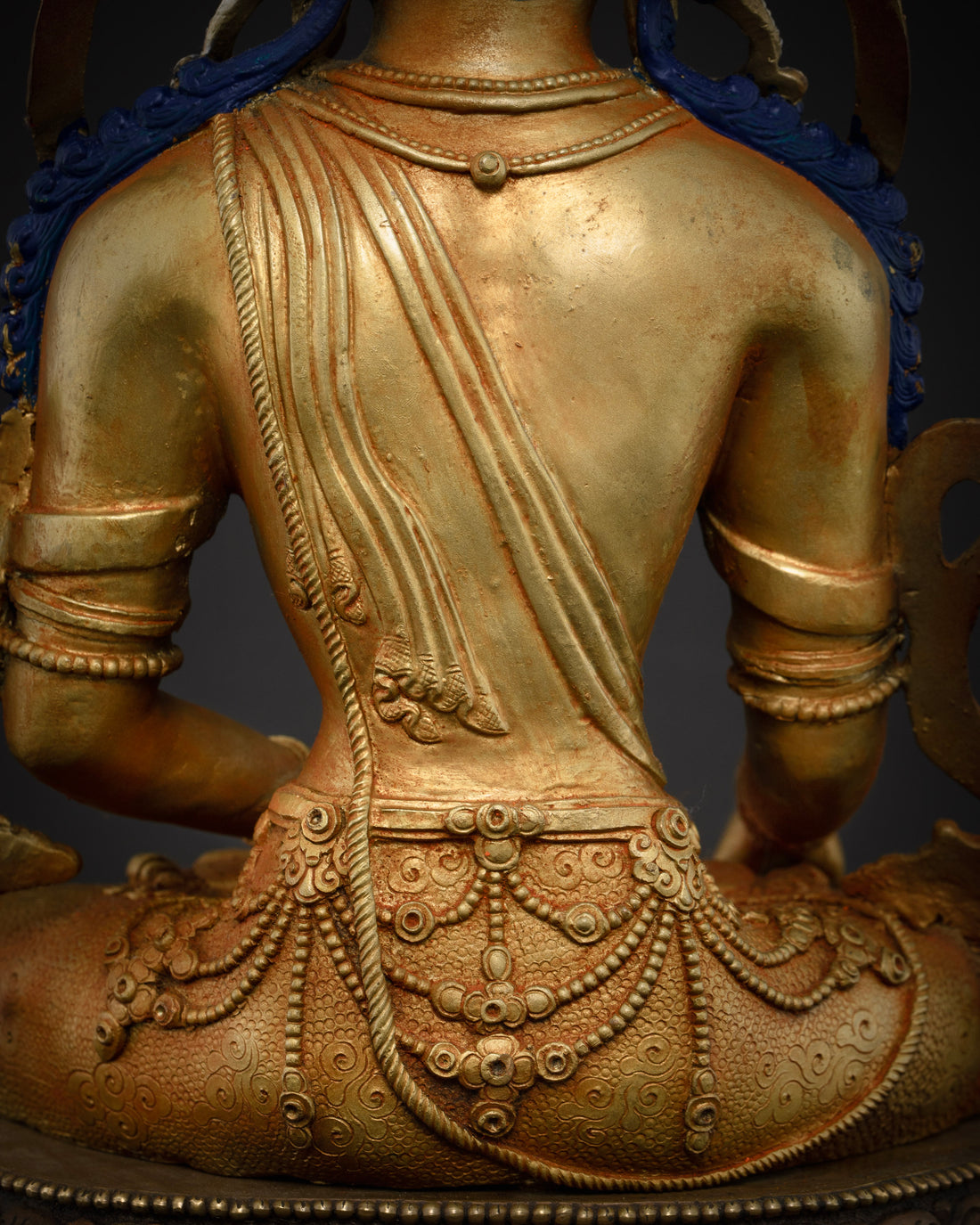 Majestic Shakyamuni Buddha Statue:  A Masterpiece of Buddhist Art