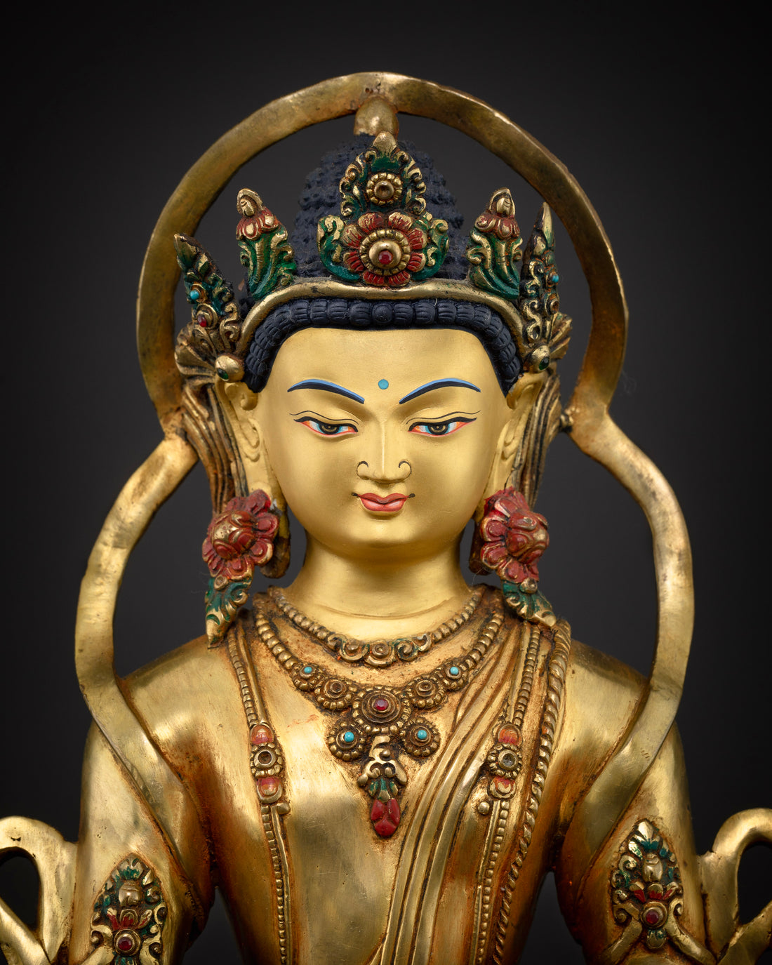 Majestic Shakyamuni Buddha Statue: Symbol of Peace