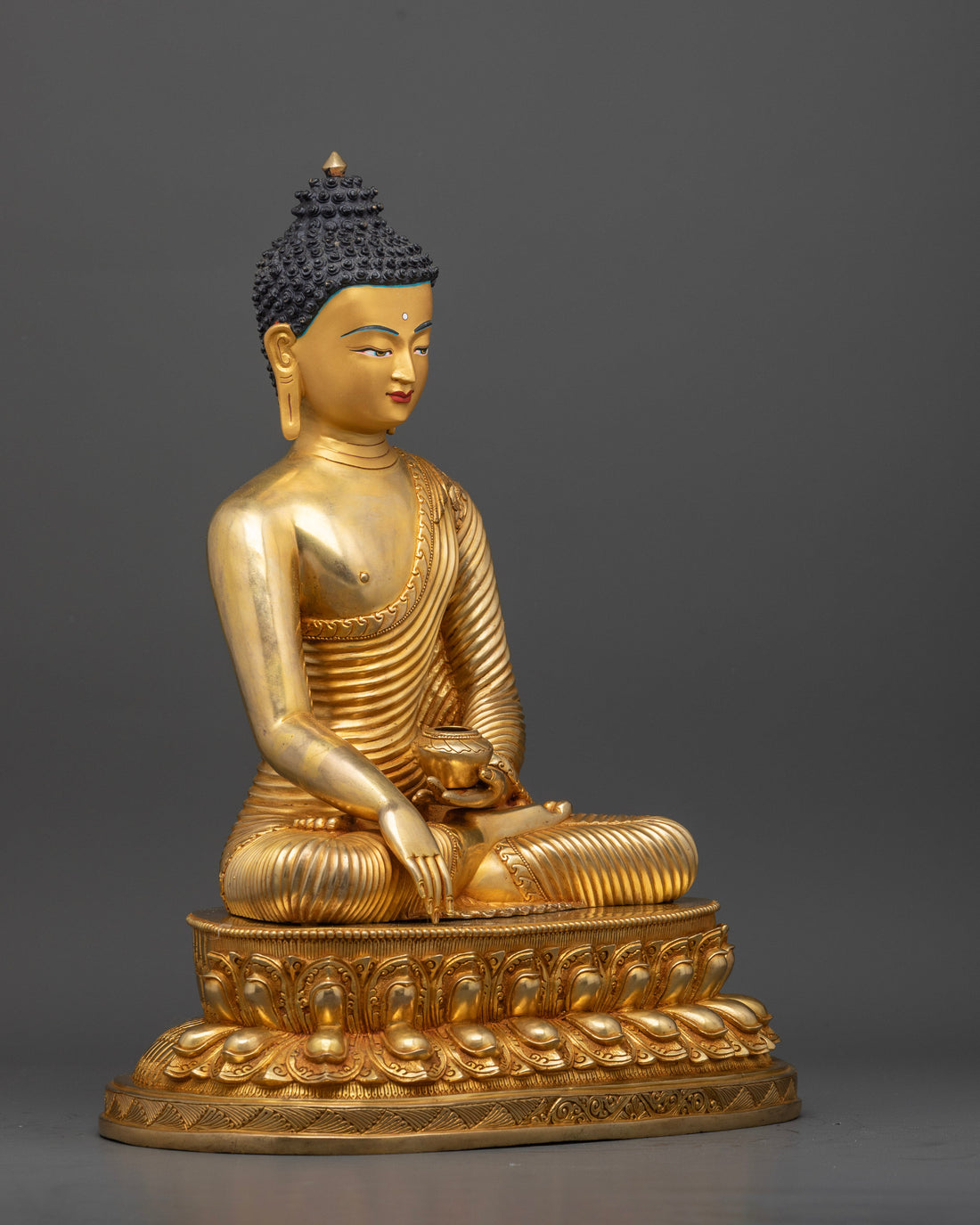 Beautifully Detailed Shakyamuni Buddha Statue: A Collector’s Dream