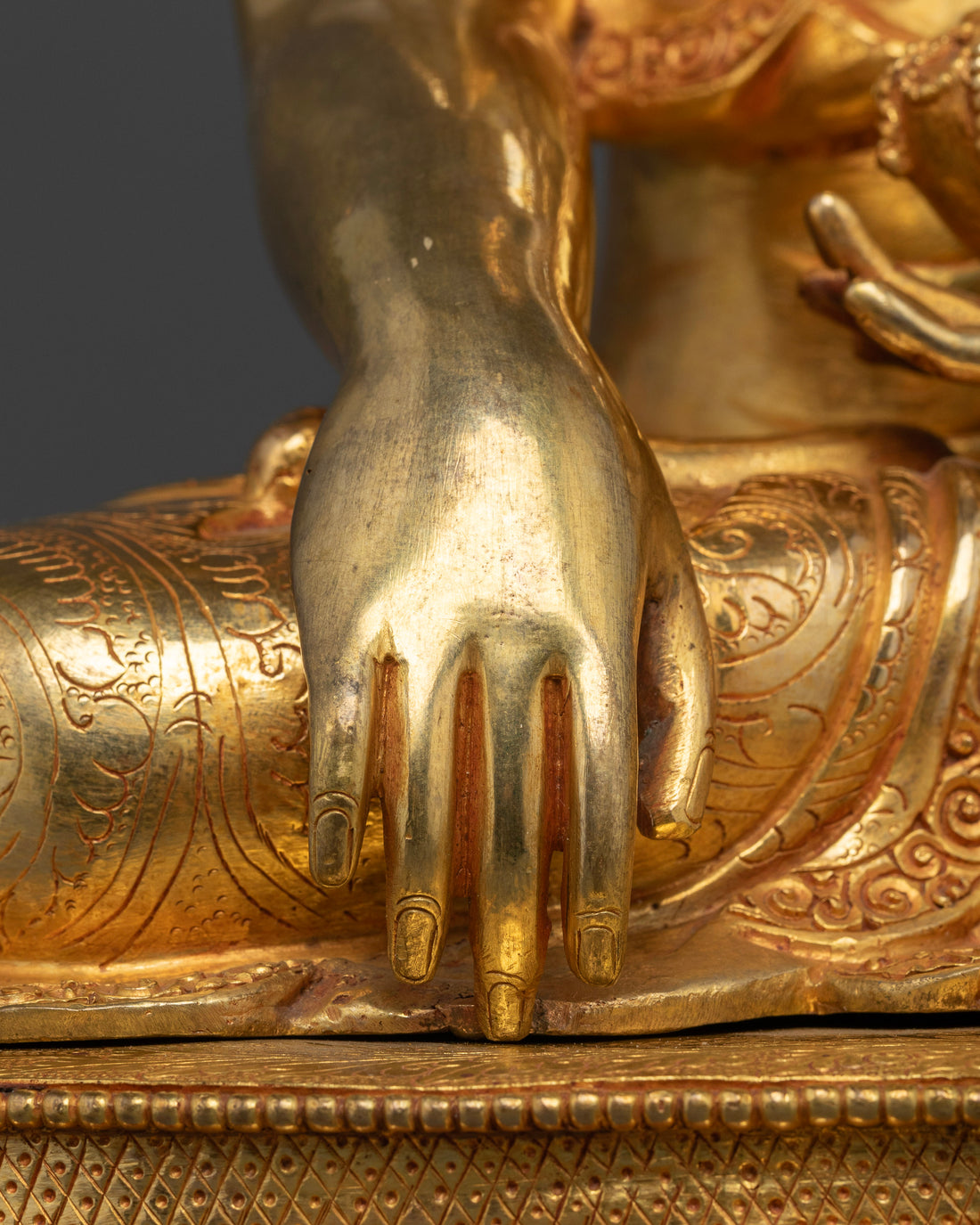 Buddha Shakyamuni: Buddhist Symbol of Peace and Wisdom