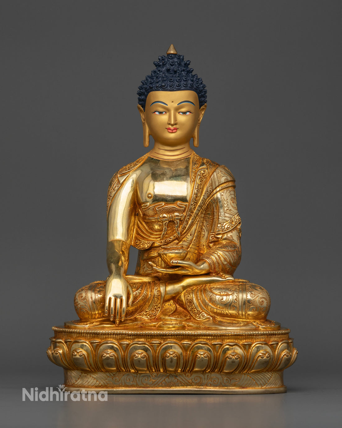 Buddha Shakyamuni: The Luminous Manifestation of Enlightened Serenity