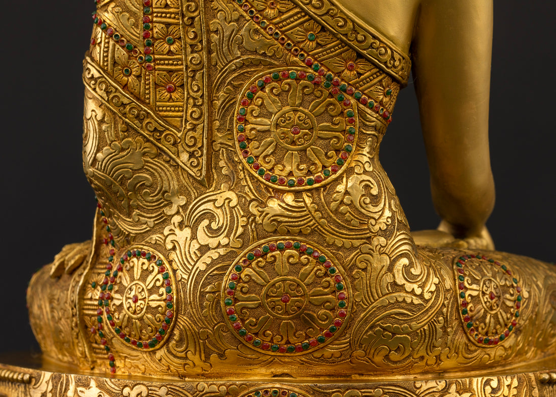 Buddha Shakyamuni: A Masterpiece in Full Gold and Precious Stones