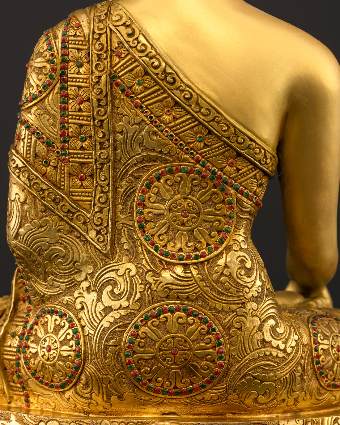 Buddha Shakyamuni: A Masterpiece in Full Gold and Precious Stones