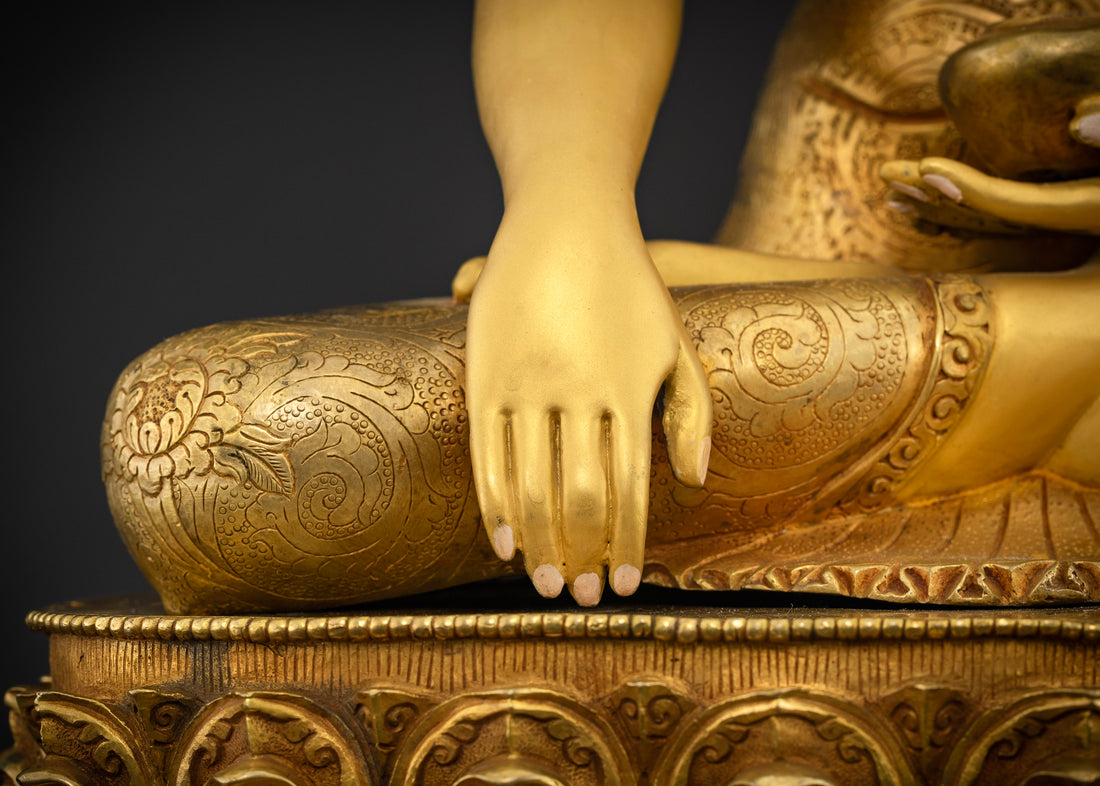 The Golden Masterpiece of Enlightenment: Shakyamuni Buddha