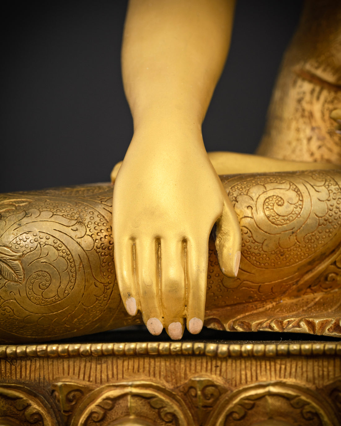 The Golden Masterpiece of Enlightenment: Shakyamuni Buddha