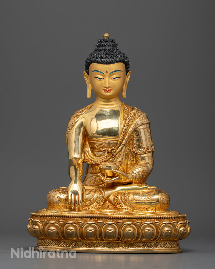 Shakyamuni Buddha: The Lotus-Seated Sage of Enlightenment