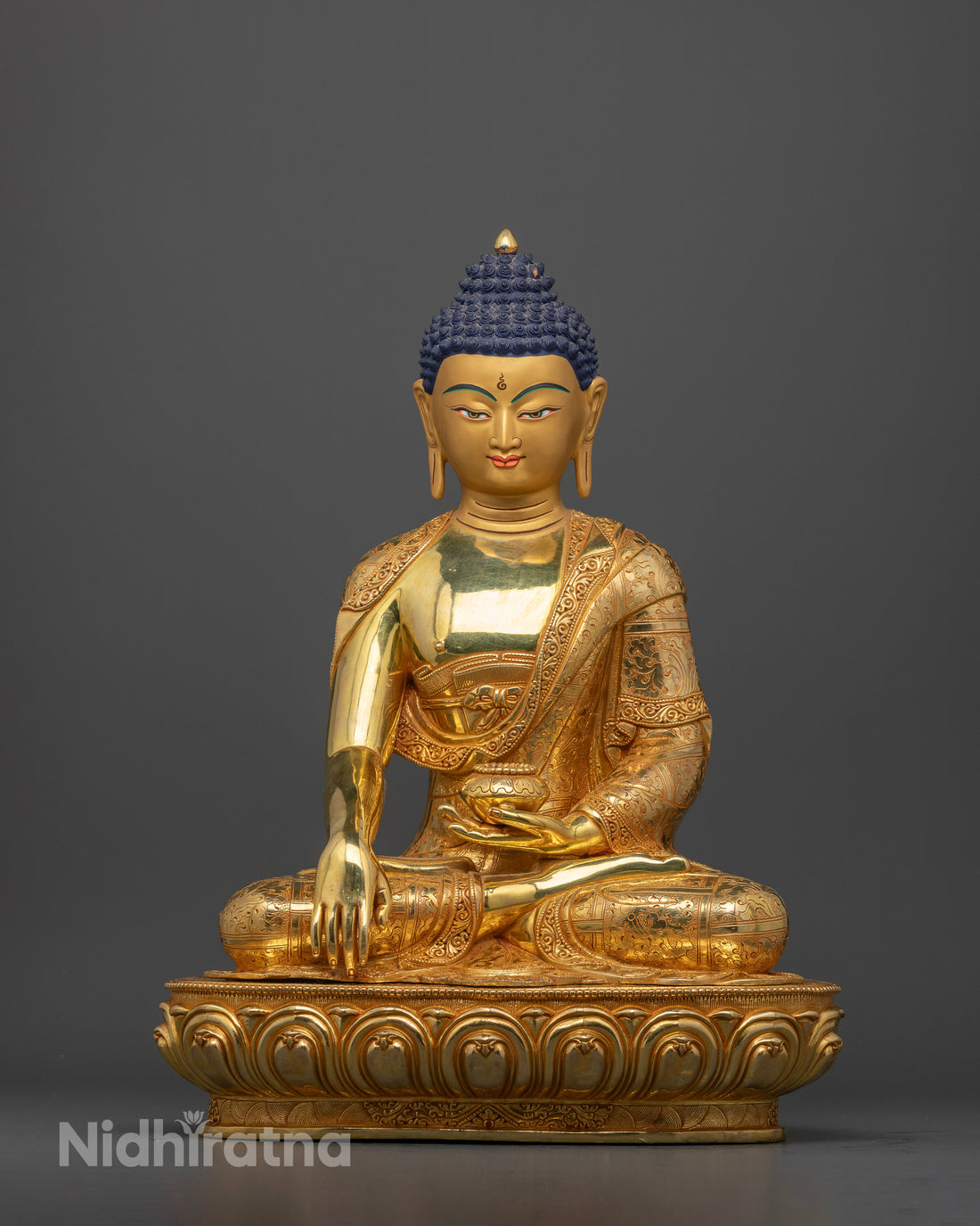 Siddhartha Statue: Embrace the Teachings of the Awakened One