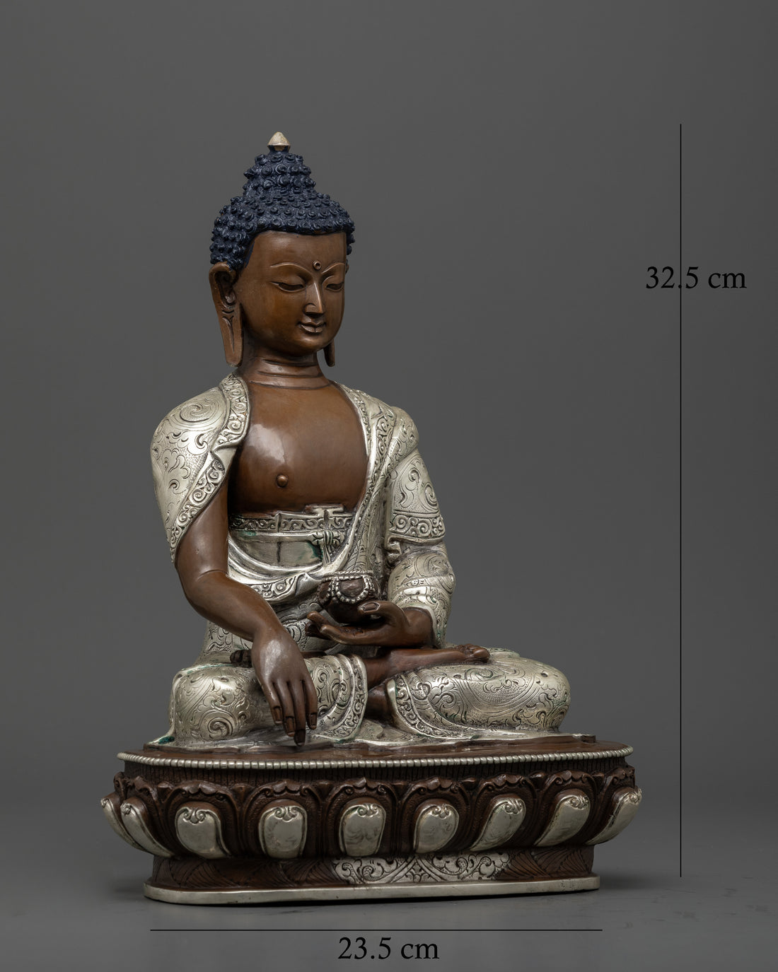 Oxidized Shakyamuni Buddha: The Path to Enlightenment and Tranquility