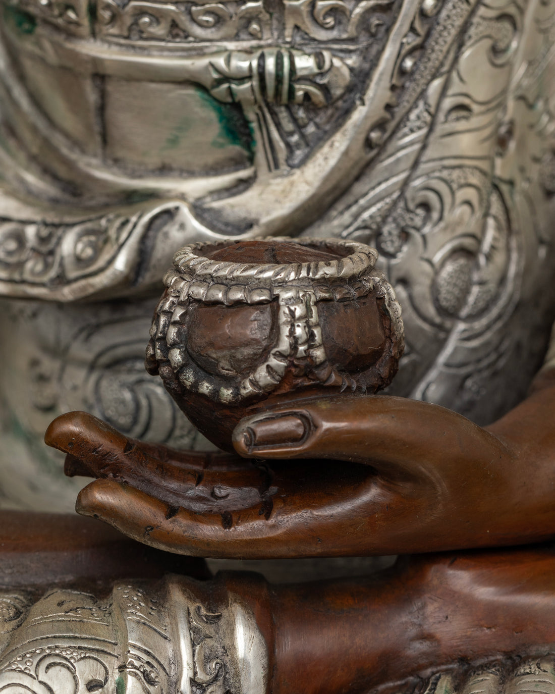 Oxidized Shakyamuni Buddha: The Path to Enlightenment and Tranquility