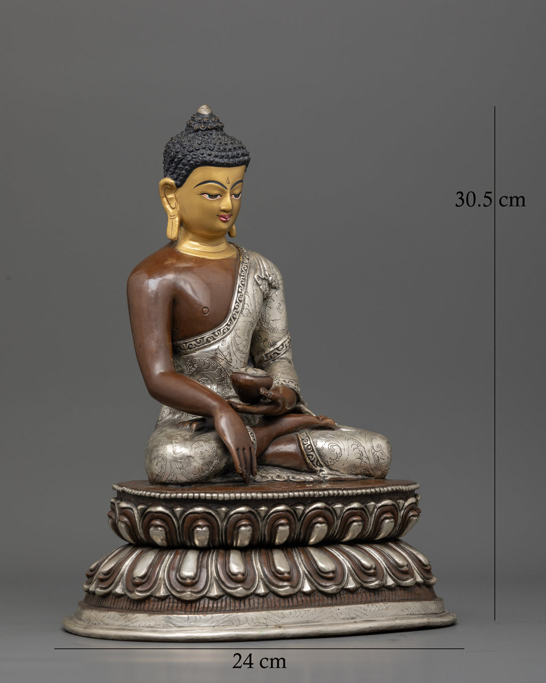 Antique Finish Shakyamuni Buddha Statue For Serenity and Focus