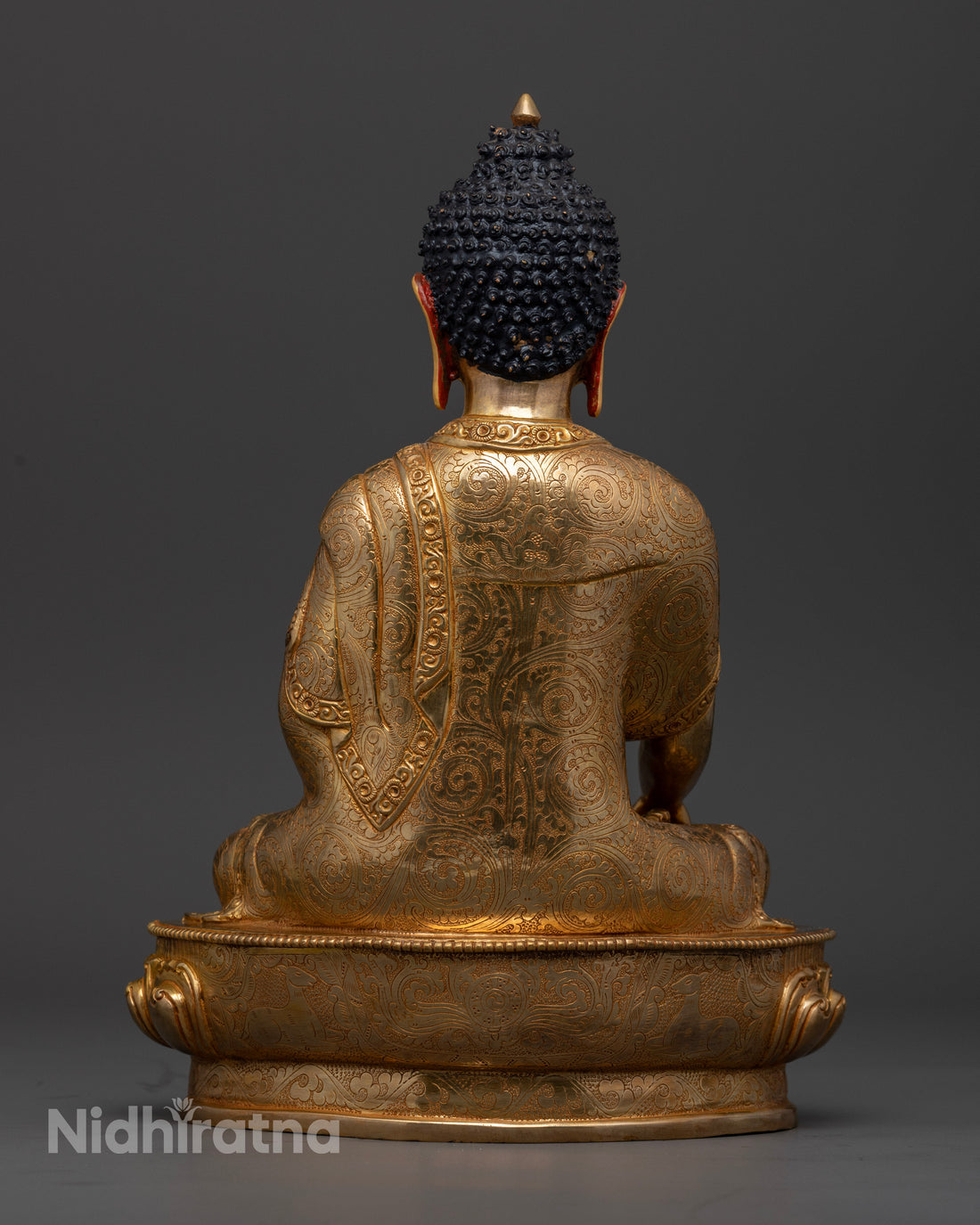 Shakyamuni Buddha Statue: Inspiring Inner Calm