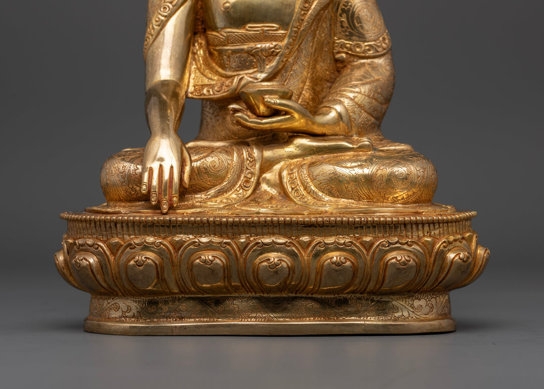 Shakyamuni Buddha Statue: Inspiring Inner Calm