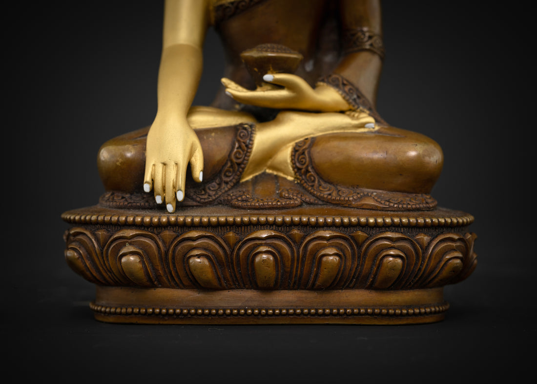 Unique Shakyamuni Buddha Masterpiece Statue: The Perfect Gift for Seekers