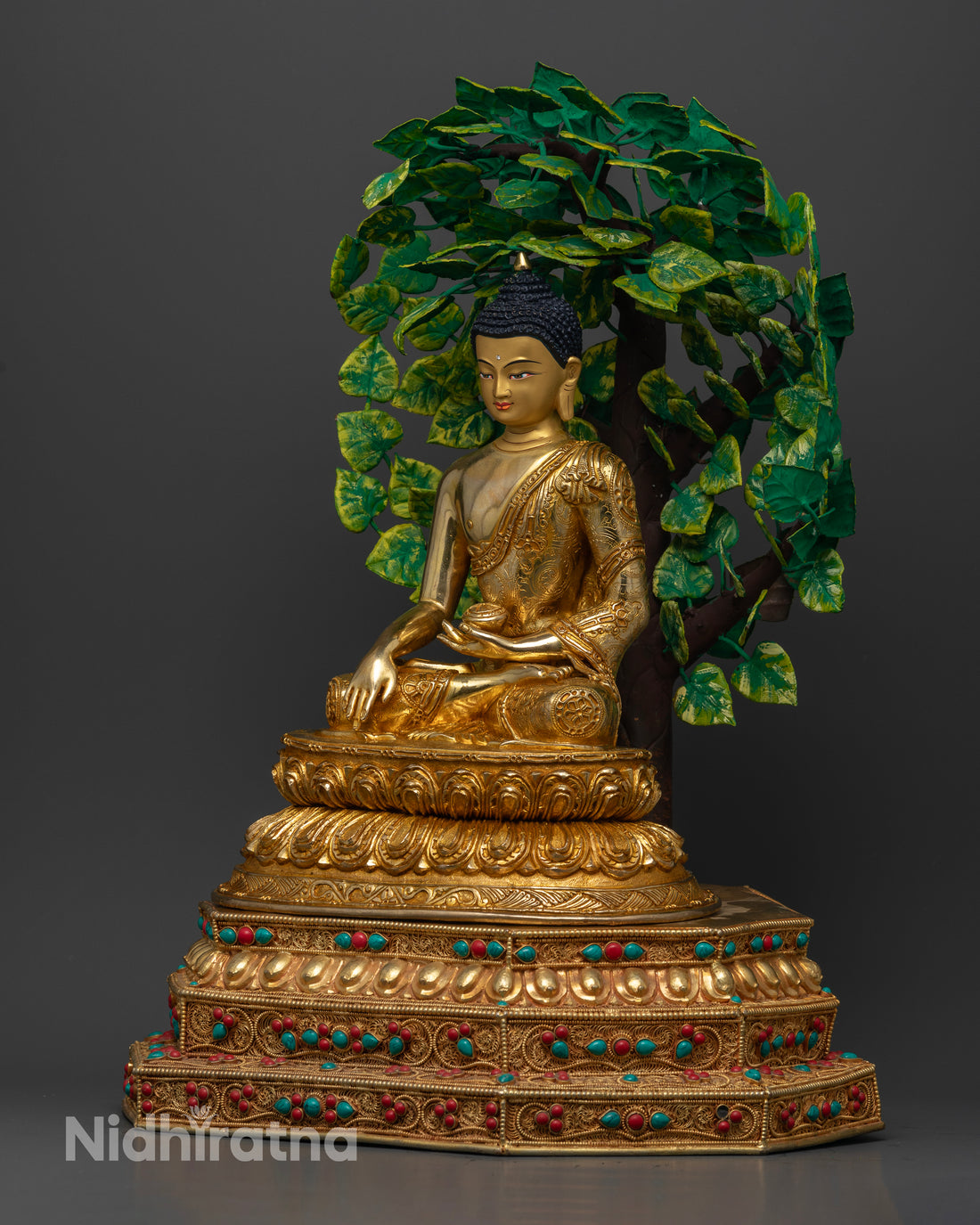 The Lotus-Entwined Shakyamuni Buddha