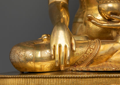 The Golden Beacon: Buddha Shakyamuni’s Illuminated Presence