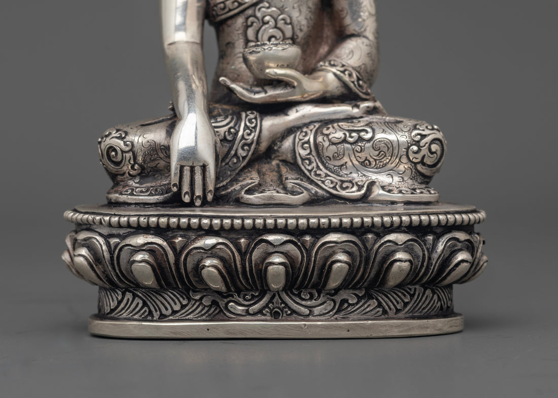 Silver Illumination: The Tranquil Aura of Shakyamuni Buddha