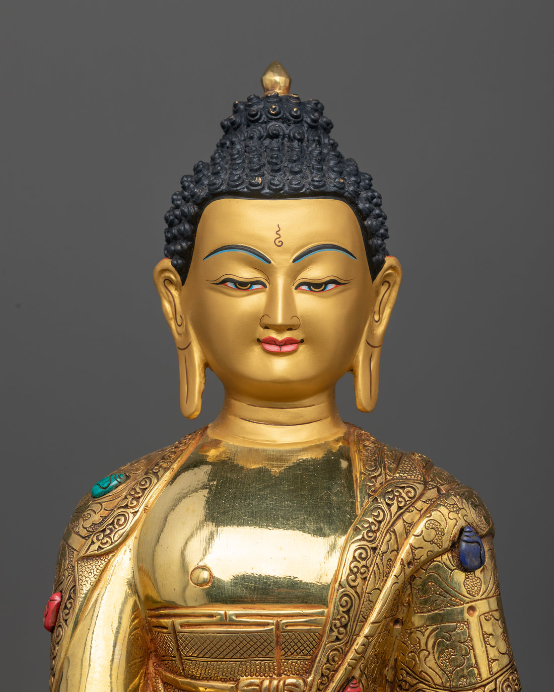 Shakyamuni Buddha: The Calm Heart of Enlightenment