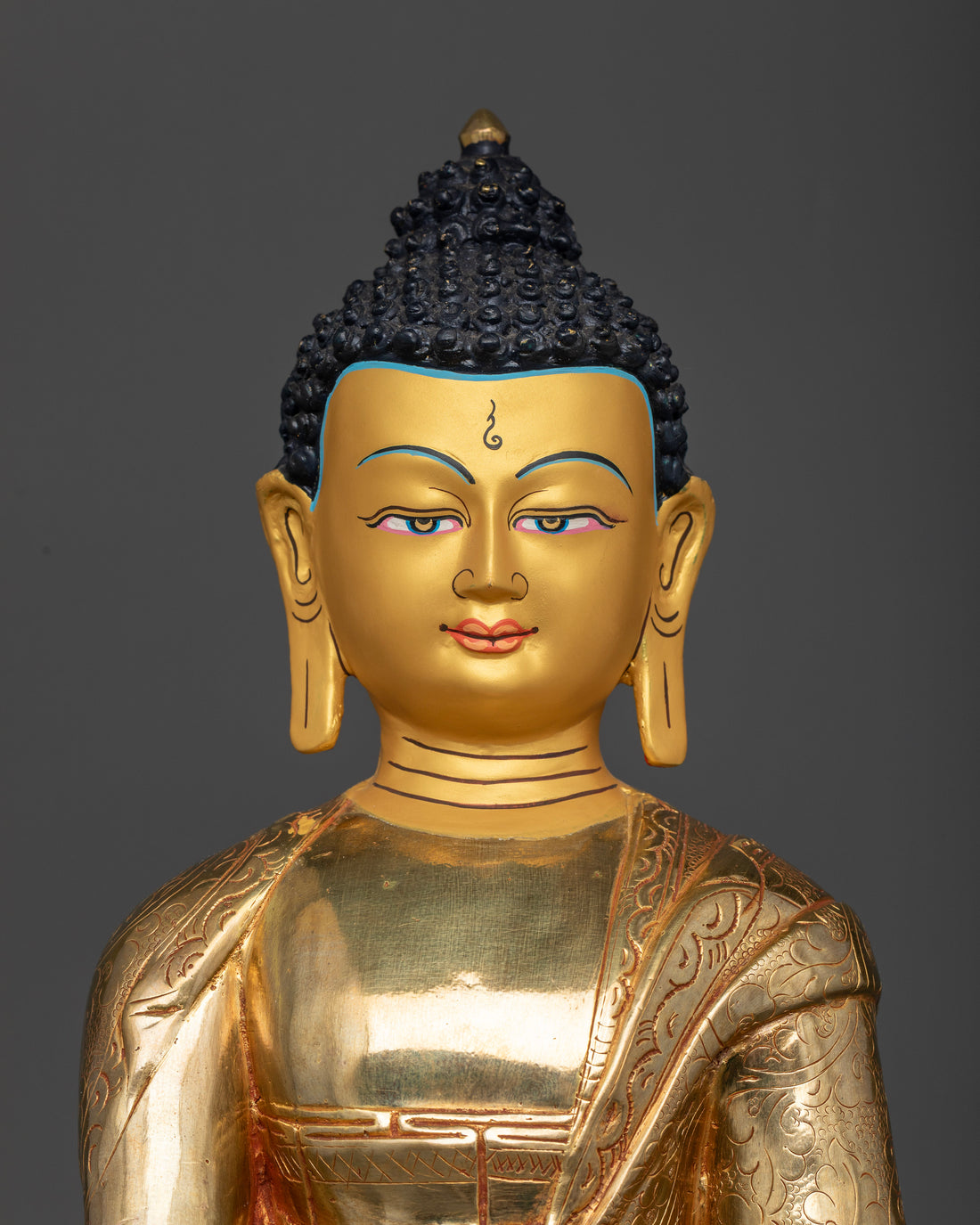 The Buddha's Radiant Presence: An Emblem of Serene Enlightenment