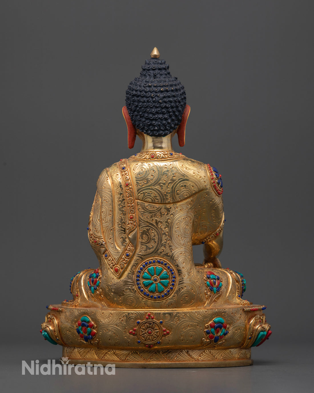 Shakyamuni Buddha: The Divine Manifestation of Tranquility