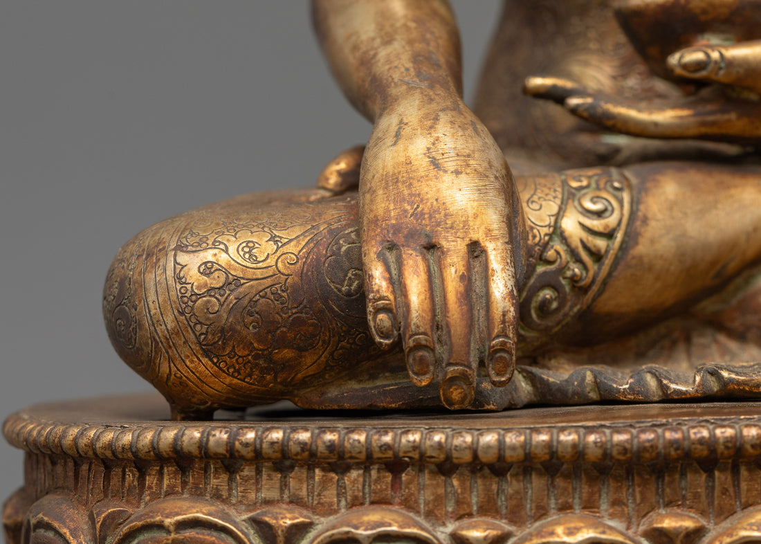 Antique Buddha Shakyamuni: Timeless Wisdom Preserved in Sacred Art