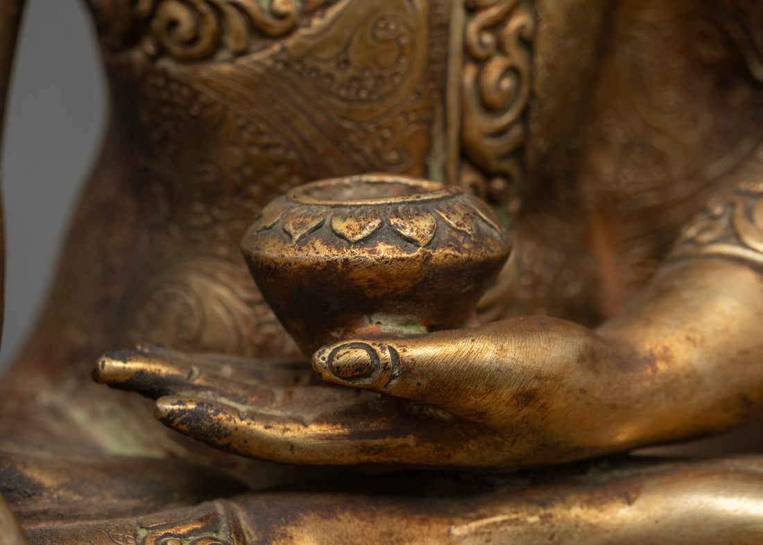 Antique Buddha Shakyamuni: Timeless Wisdom Preserved in Sacred Art