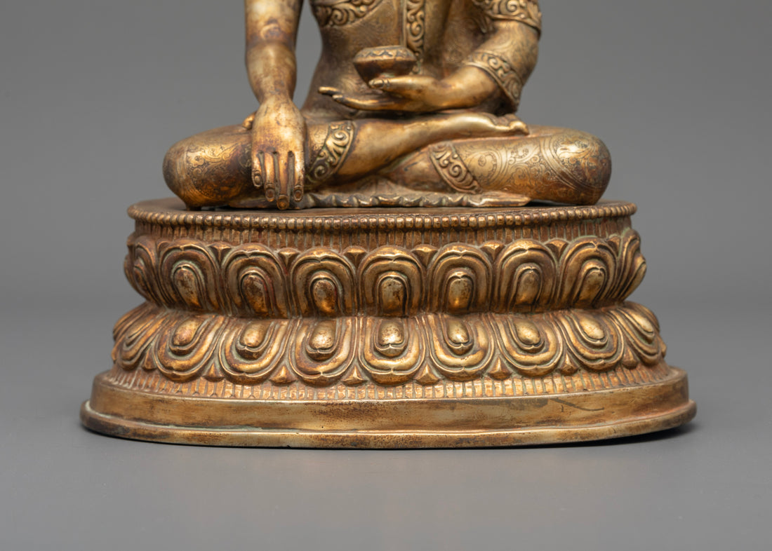 Antique Buddha Shakyamuni: Timeless Wisdom Preserved in Sacred Art