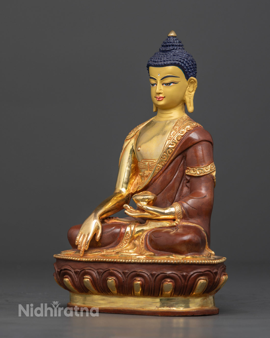 Hand-carved Buddha Shakyamuni Sculpture for Mindfulness