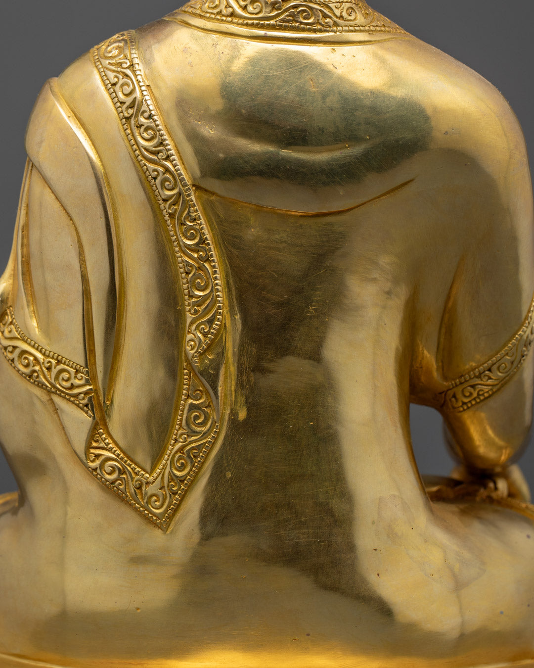 Buddhist Shakyamuni Buddha Statue | Traditional Hand-Carved Sculpture