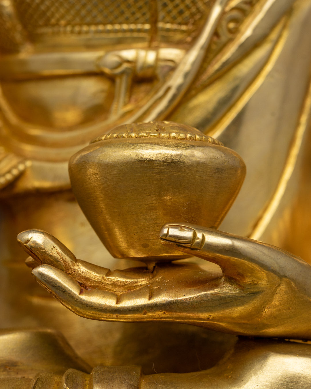 Buddhist Shakyamuni Buddha Statue | Traditional Hand-Carved Sculpture